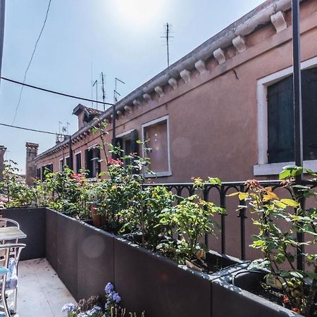 Au Nom De La Rose Apartment Venice Exterior photo