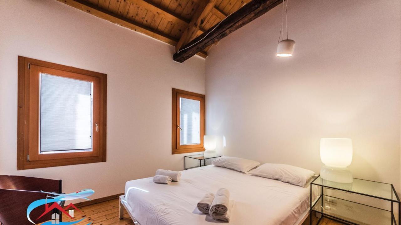 Au Nom De La Rose Apartment Venice Exterior photo